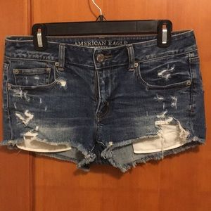 Very cute American Eagle Shortie shorts, size 8.